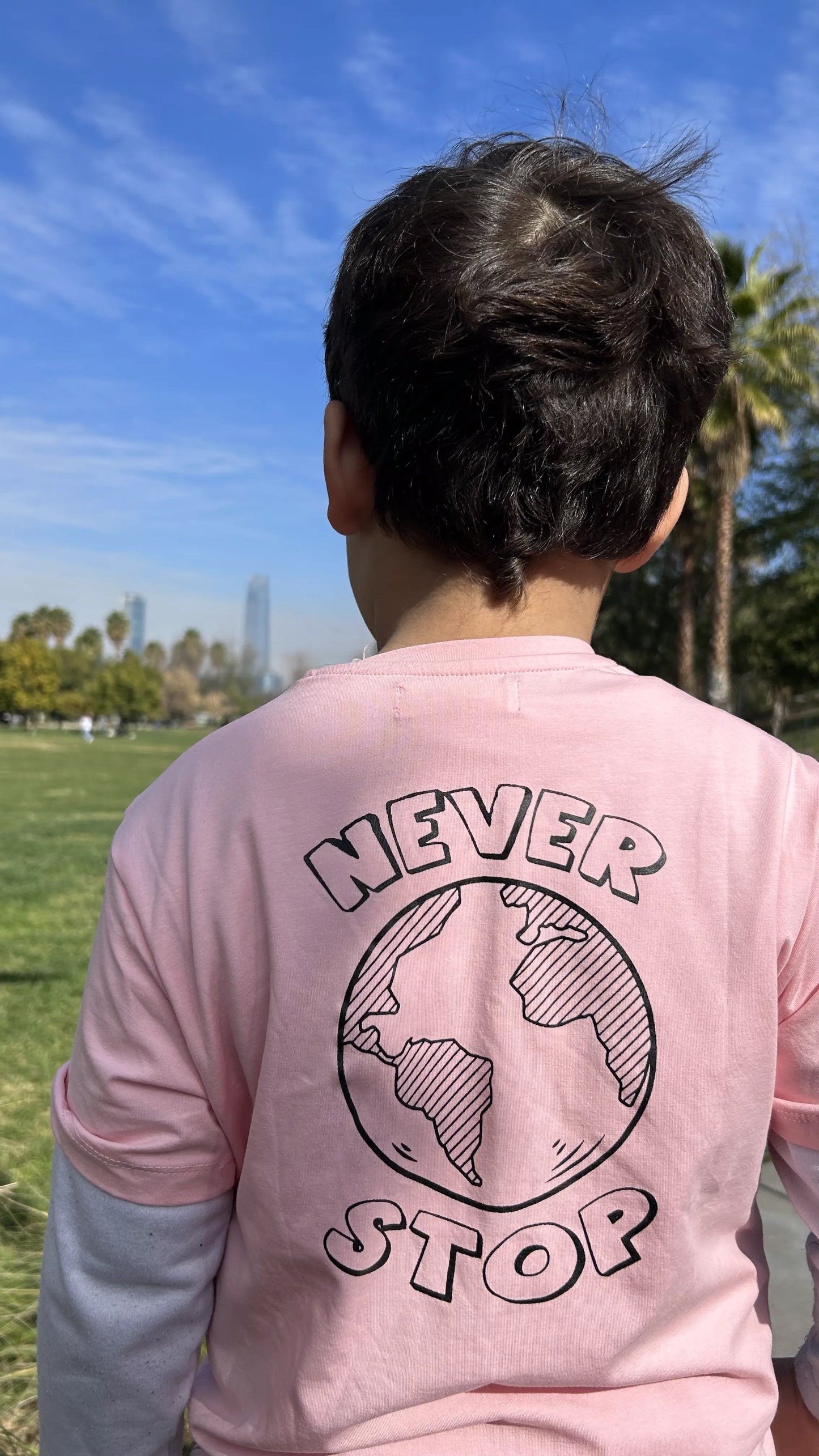 Polera "Global Vision"